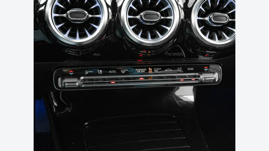 MERCEDES-BENZ A Klasa -