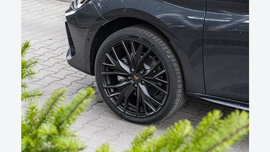 CUPRA Leon -