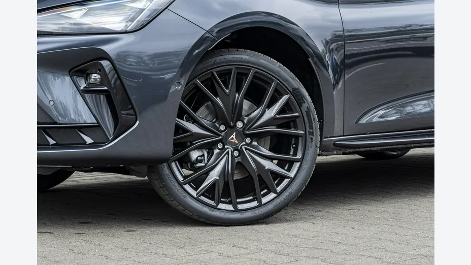 CUPRA Leon -