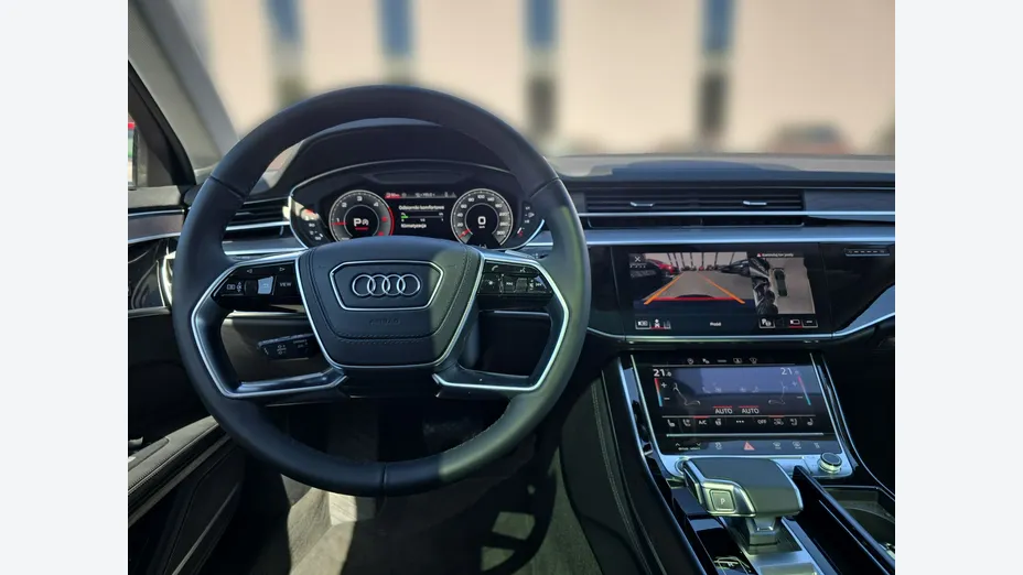 AUDI A8 -