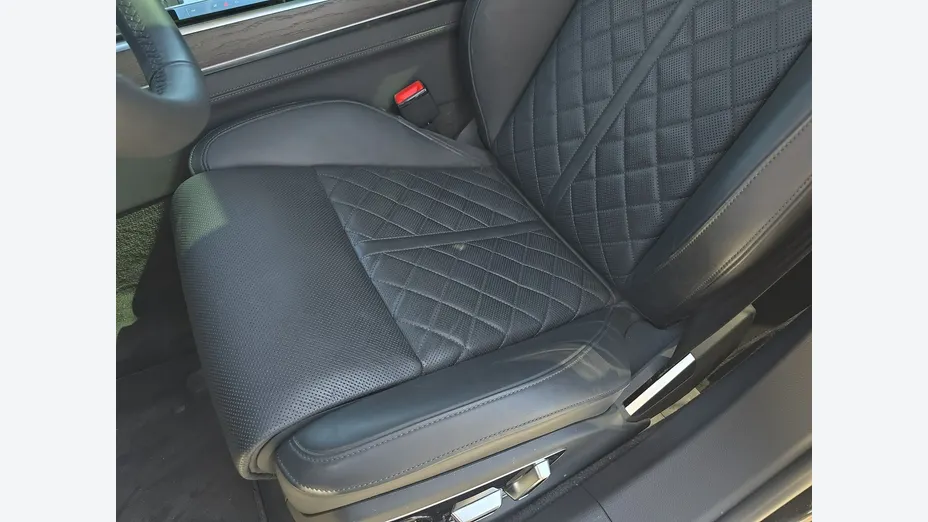 AUDI A8 -