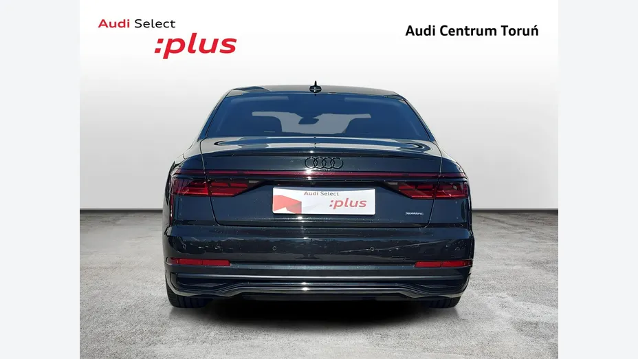 AUDI A8 -