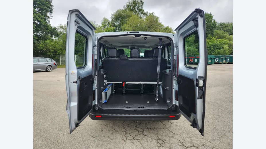 RENAULT Trafic -