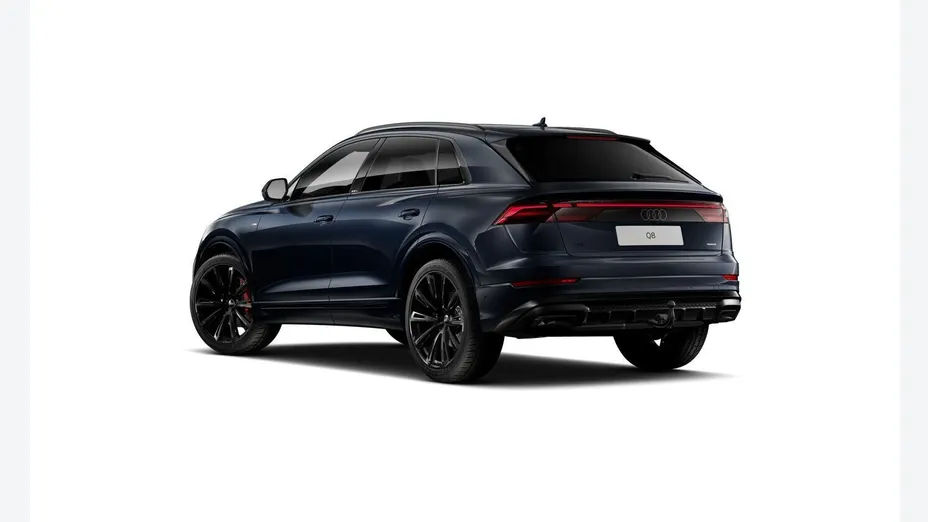 AUDI Q8 -