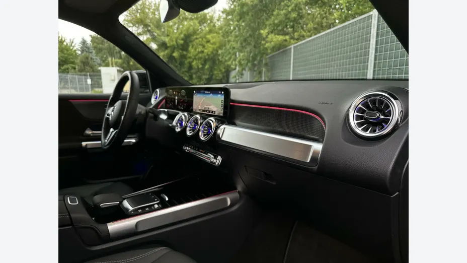 MERCEDES-BENZ GLB GLB 200 mHEV Progressive 7G-DCT