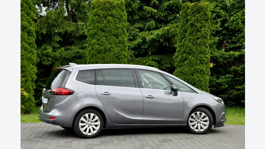 OPEL Zafira -