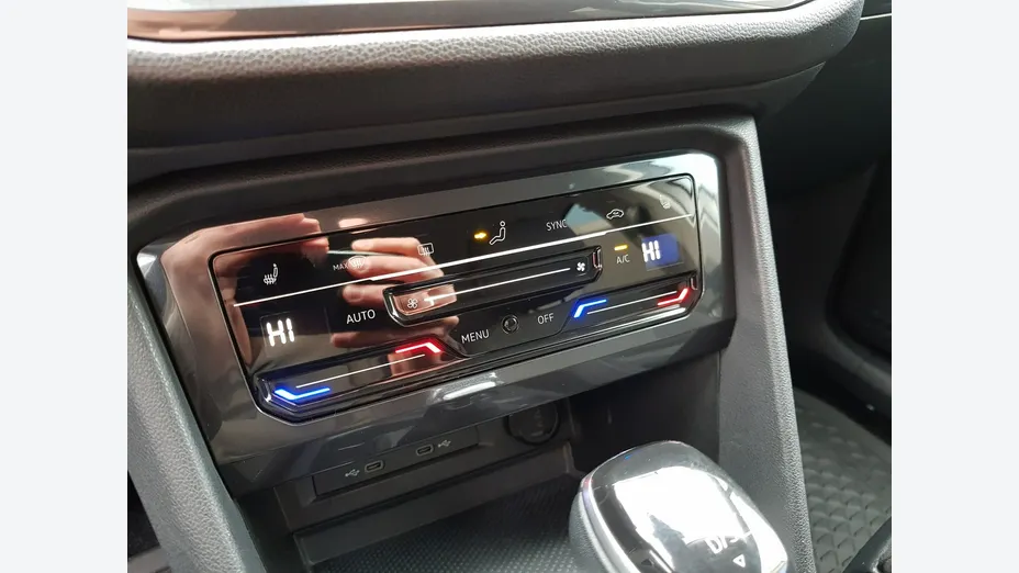 VOLKSWAGEN Tiguan Allspace -