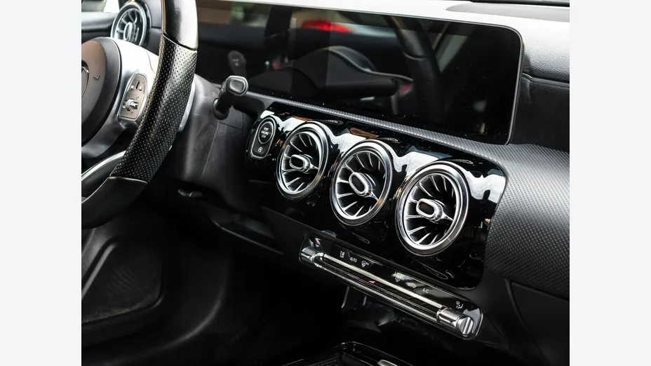 MERCEDES-BENZ A Klasa -