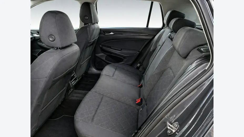 VOLKSWAGEN Golf -