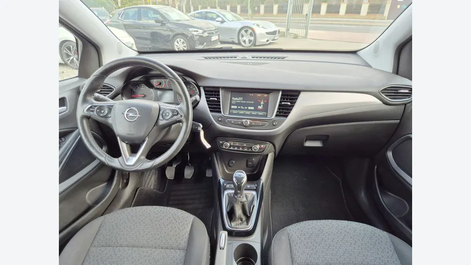 OPEL Crossland X -