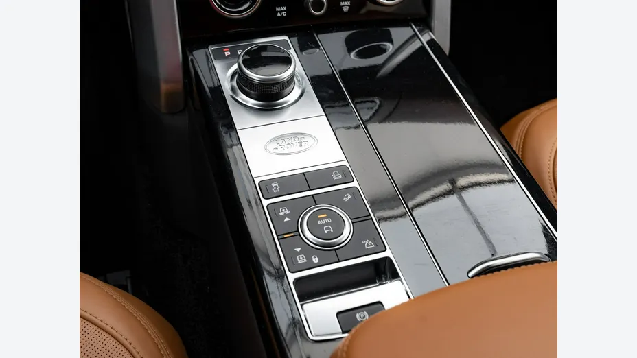 LAND ROVER Range Rover -