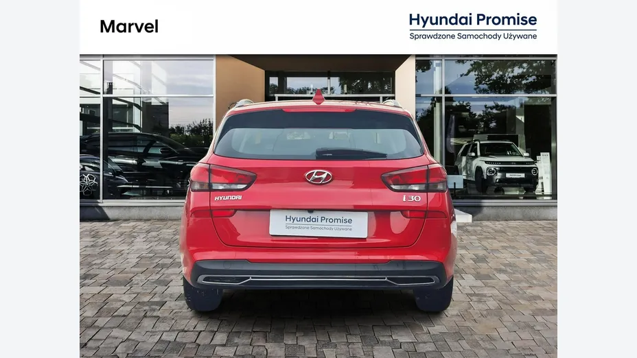 HYUNDAI i30 -