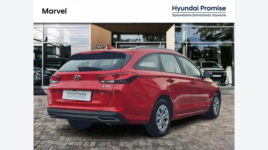 HYUNDAI i30 -