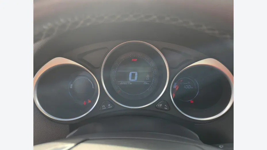 CITROEN DS4 -