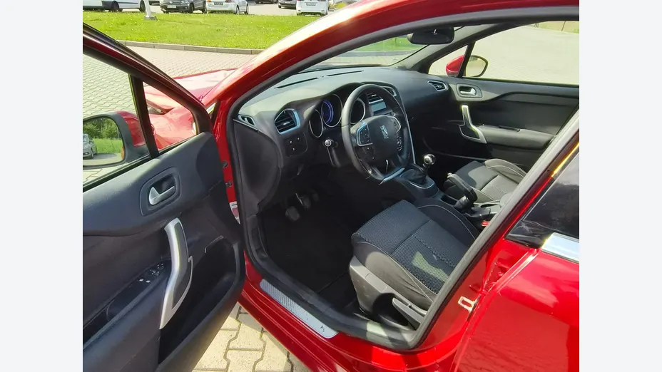 CITROEN DS4 -