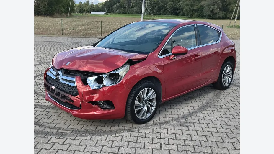 CITROEN DS4 -