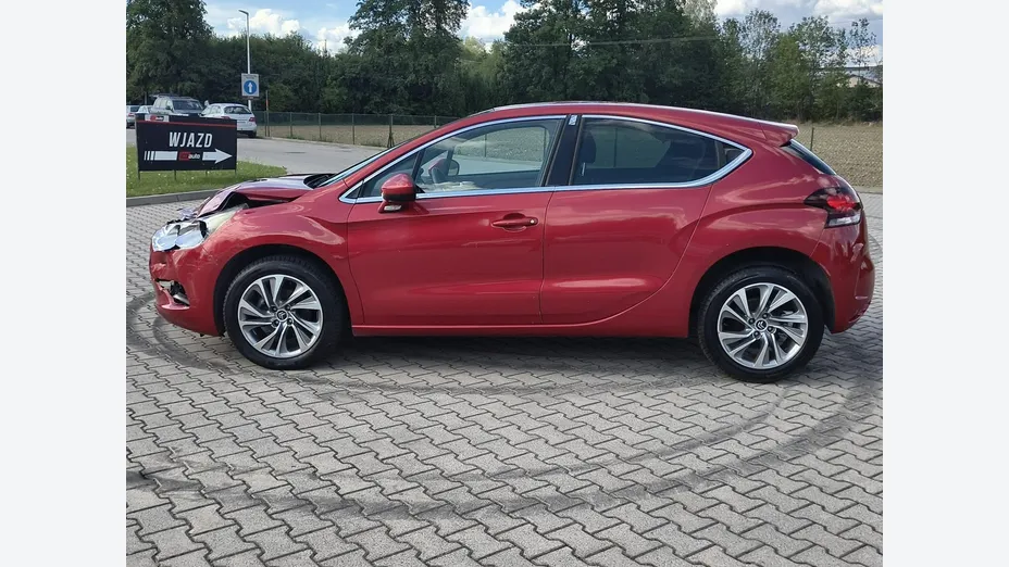 CITROEN DS4 -