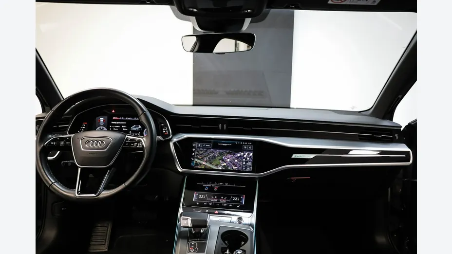 AUDI A6 -