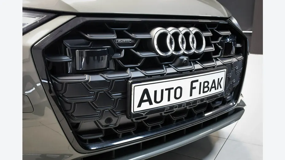 AUDI A6 -