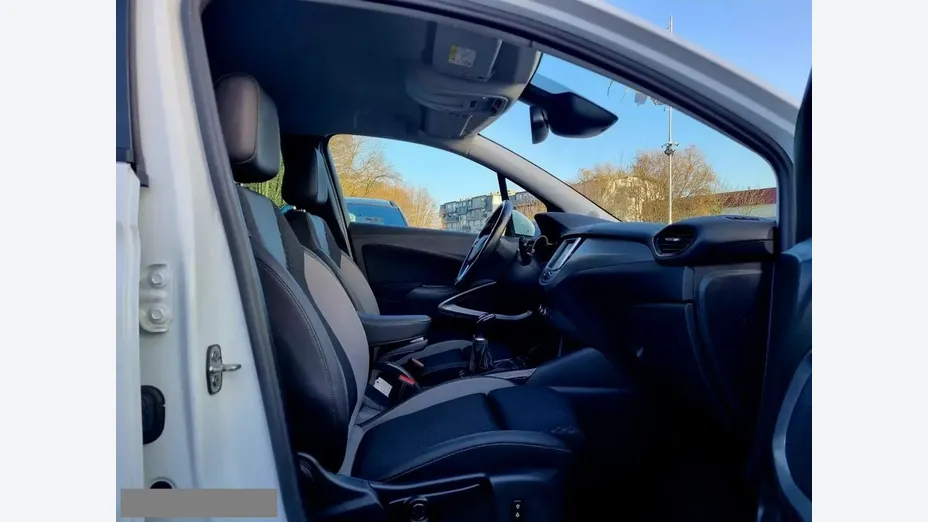 OPEL Crossland X -