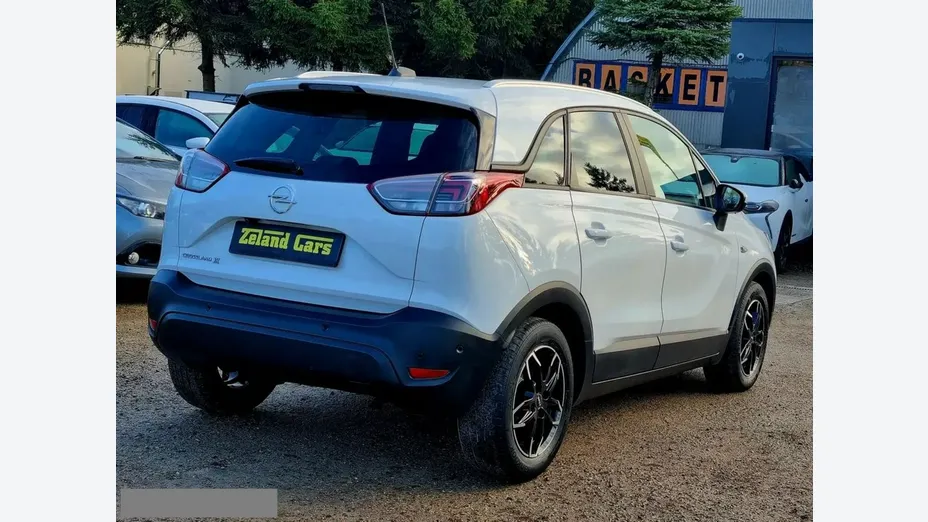 OPEL Crossland X -