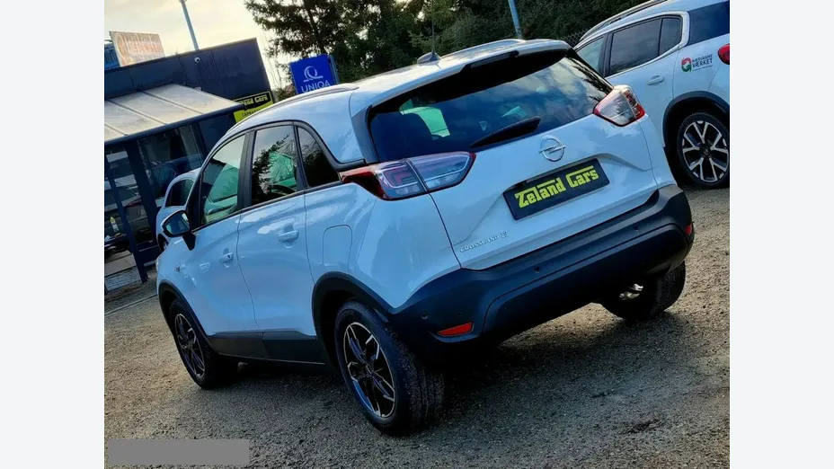 OPEL Crossland X -