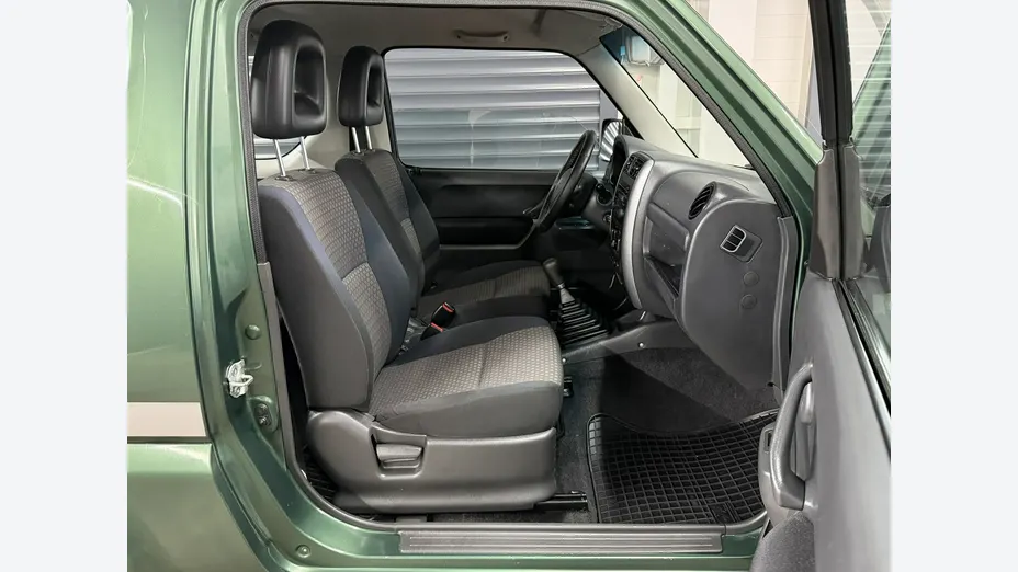 SUZUKI Jimny -