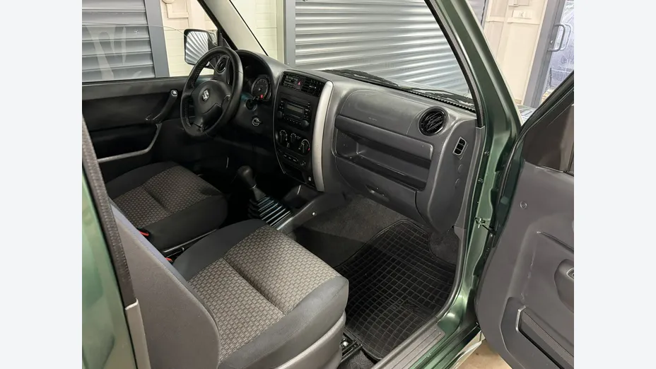 SUZUKI Jimny -