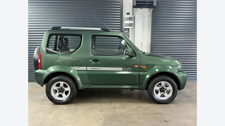 SUZUKI Jimny -