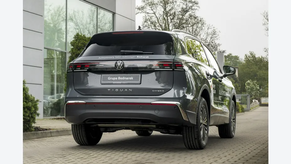VOLKSWAGEN Tiguan -