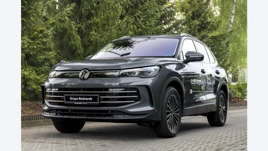 VOLKSWAGEN Tiguan -