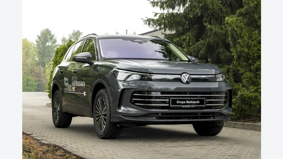 VOLKSWAGEN Tiguan -