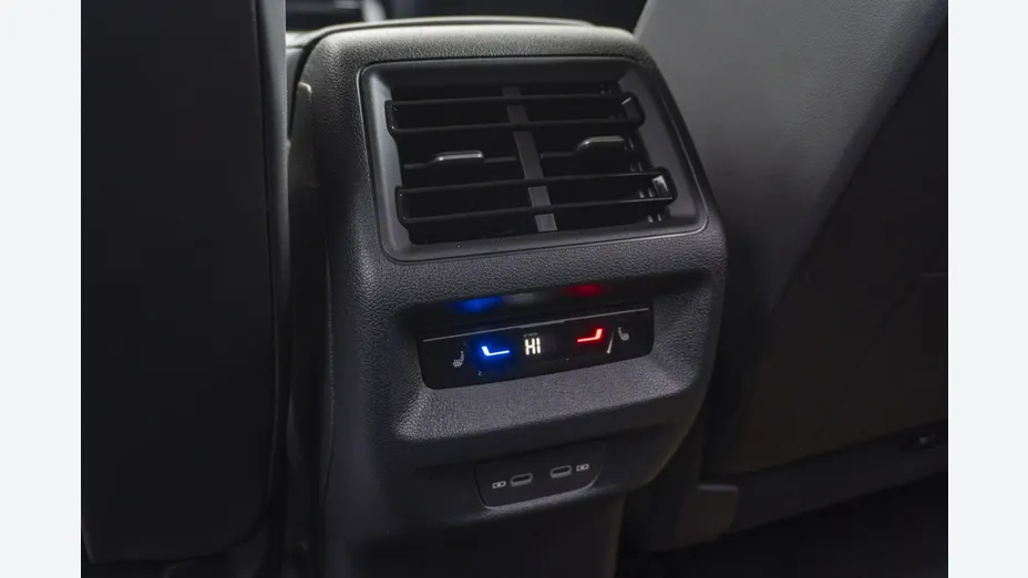 VOLKSWAGEN Tiguan -