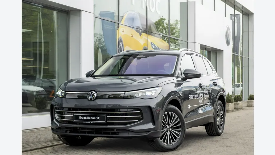 VOLKSWAGEN Tiguan -