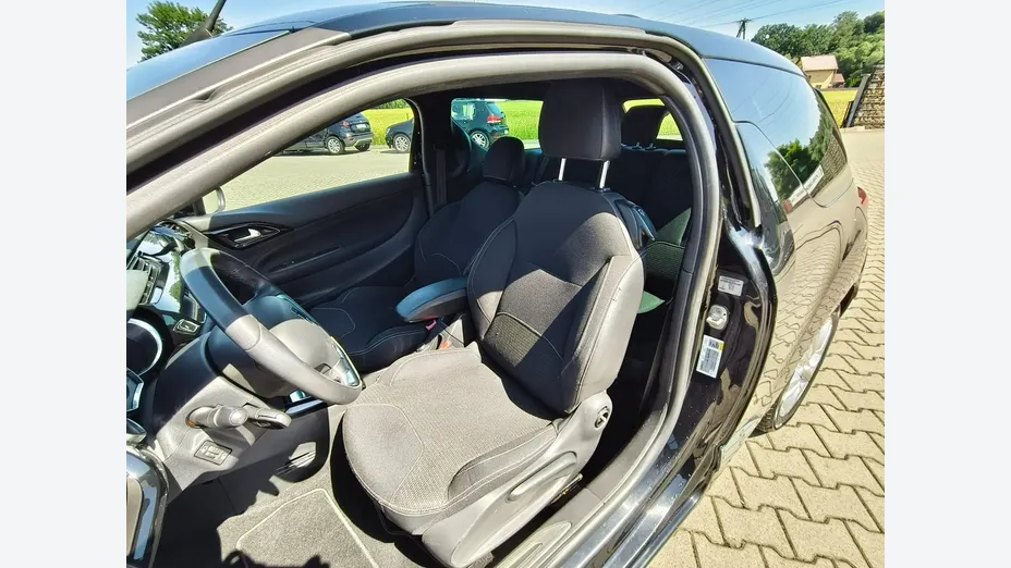 CITROEN DS3 -