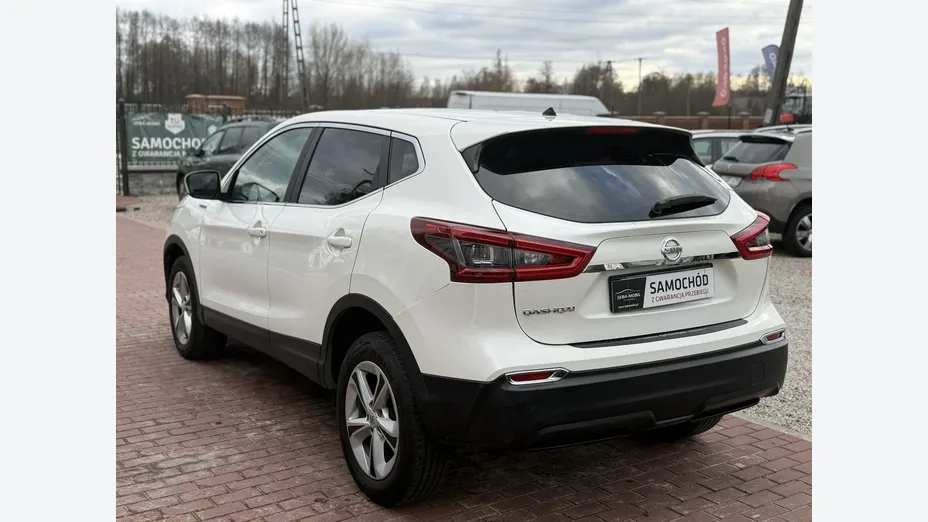 NISSAN Qashqai -