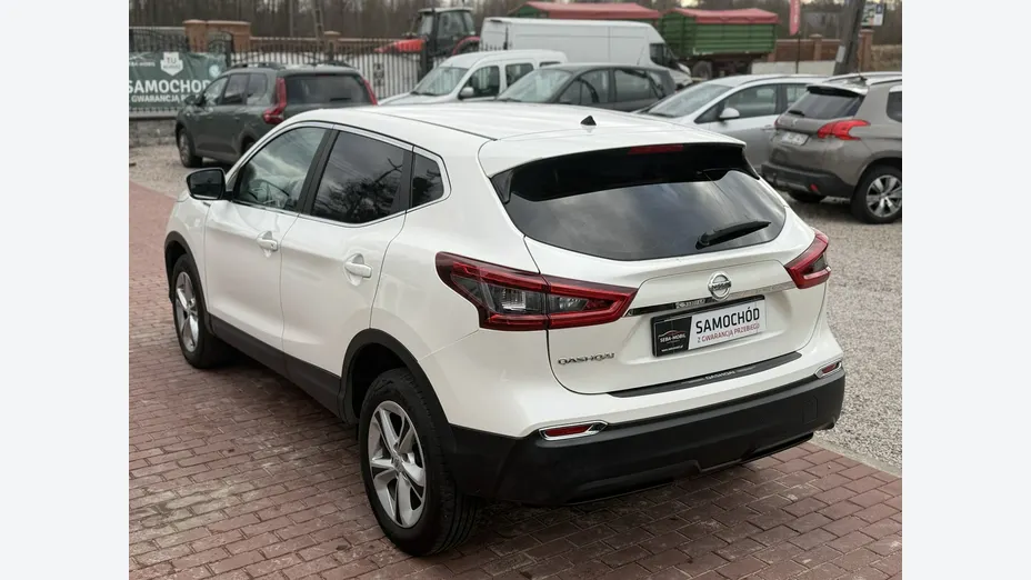 NISSAN Qashqai -