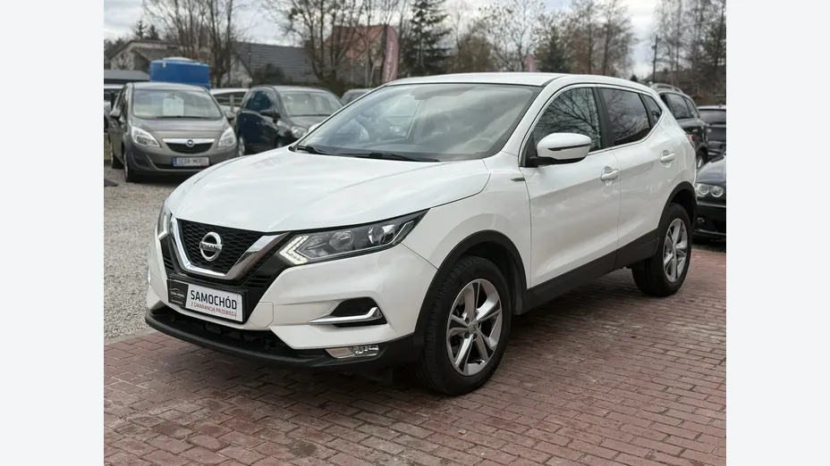 NISSAN Qashqai -