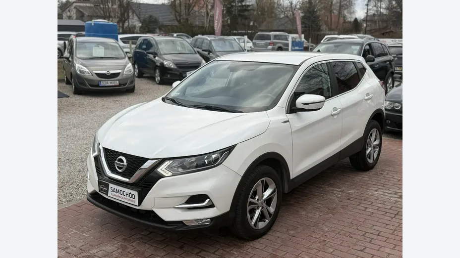 NISSAN Qashqai -