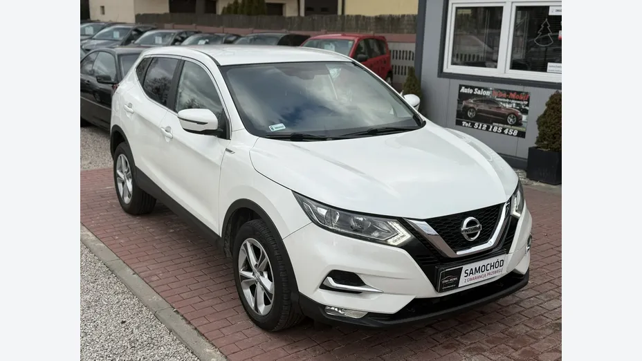 NISSAN Qashqai -