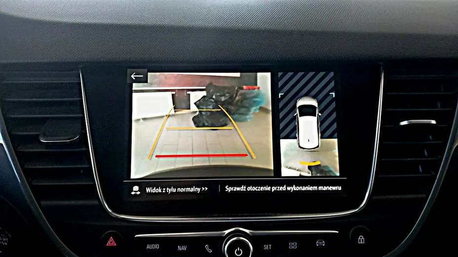 OPEL Crossland X -