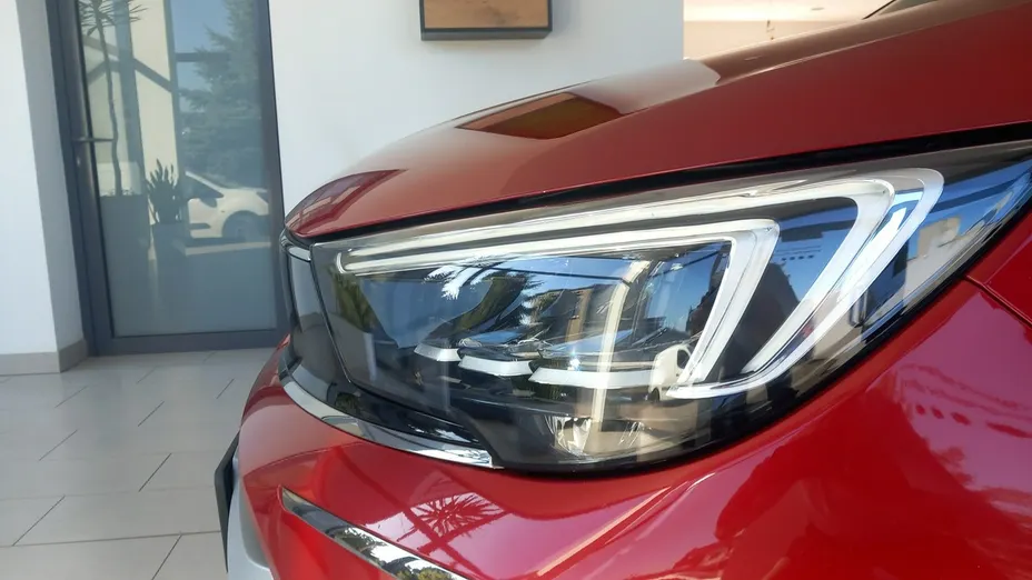 OPEL Crossland X -