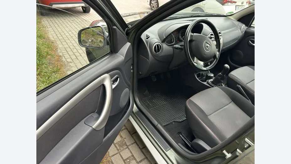DACIA Duster -