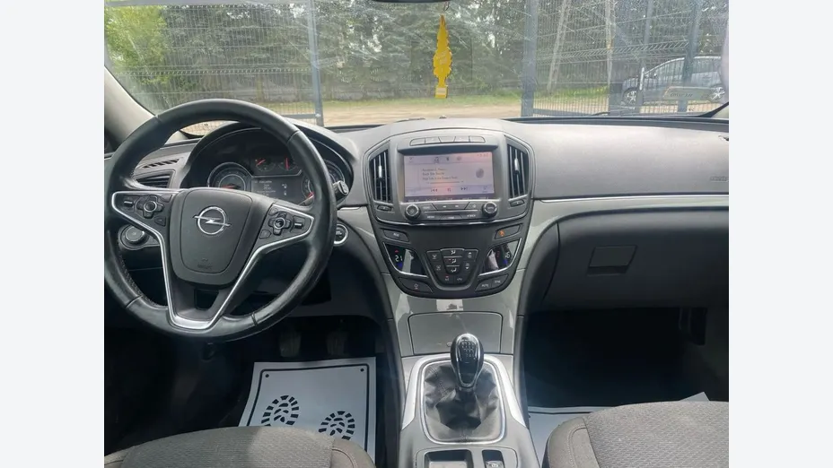 OPEL Insignia -