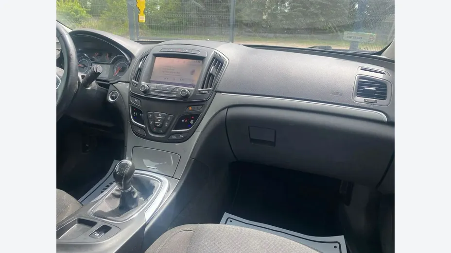 OPEL Insignia -
