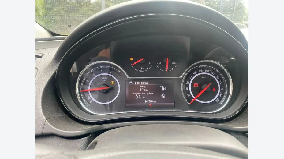 OPEL Insignia -