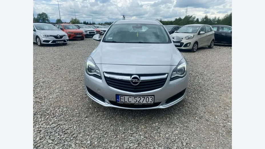 OPEL Insignia -