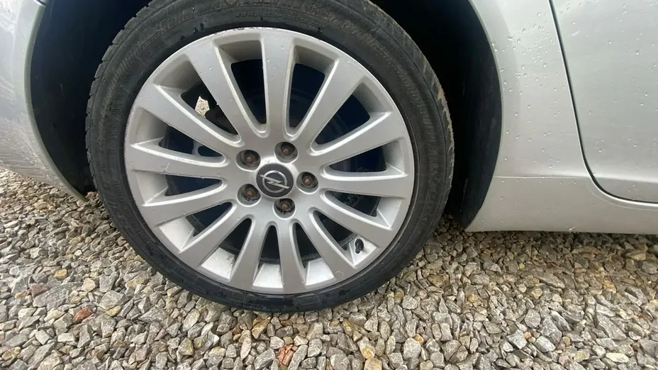 OPEL Insignia -