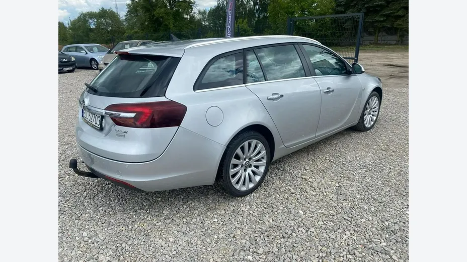 OPEL Insignia -