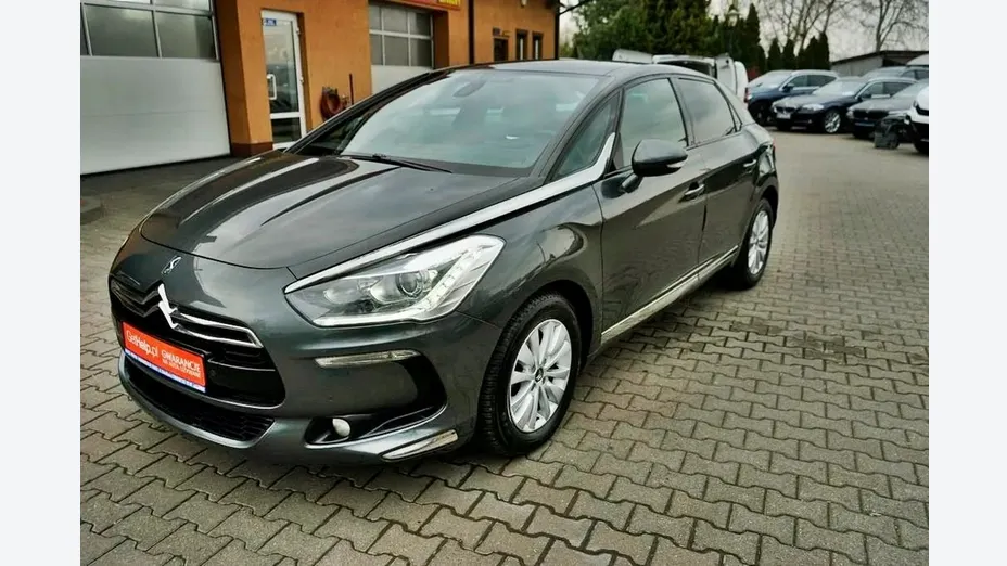 CITROEN DS5 -